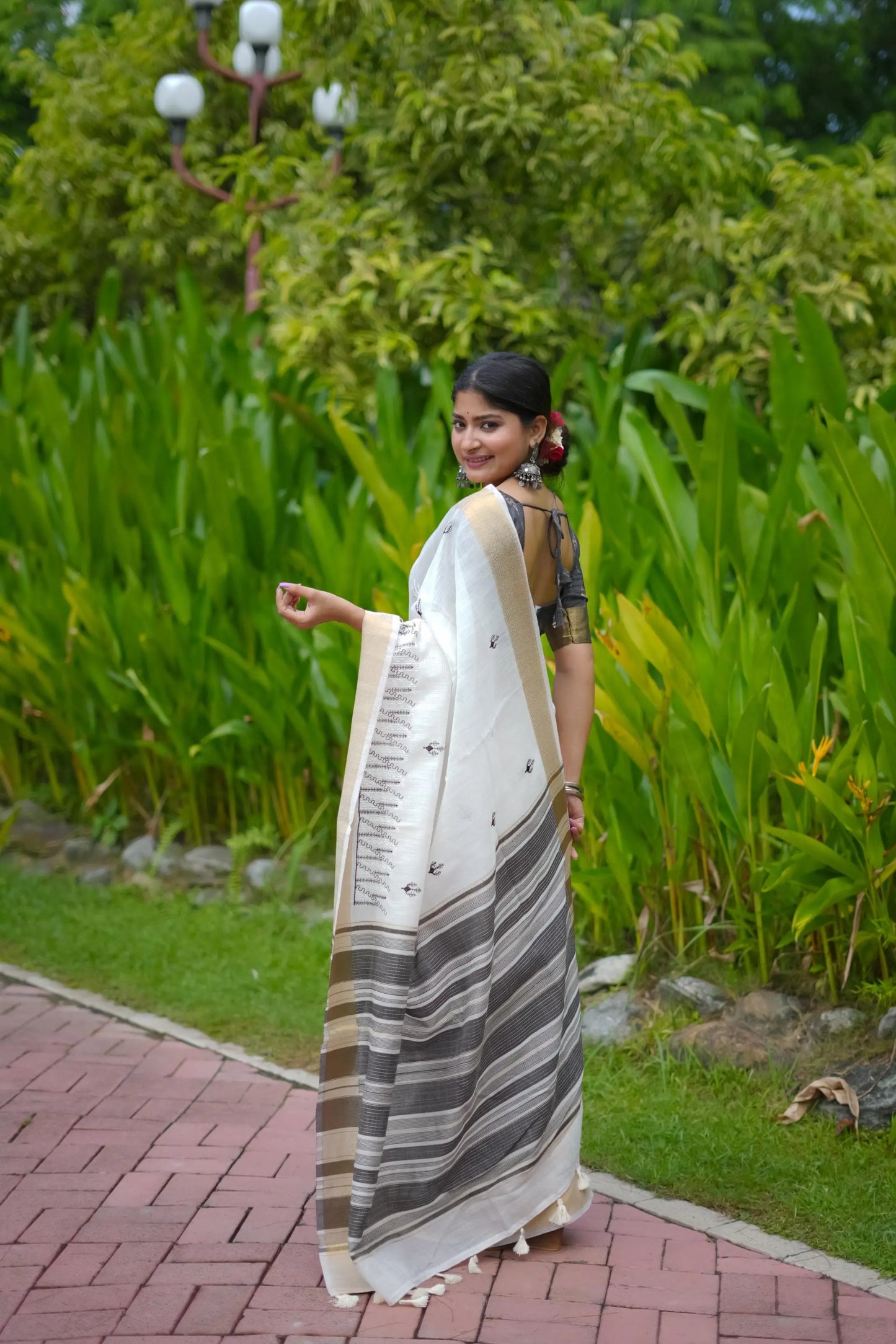 Soft Lilen Cotton Saree
