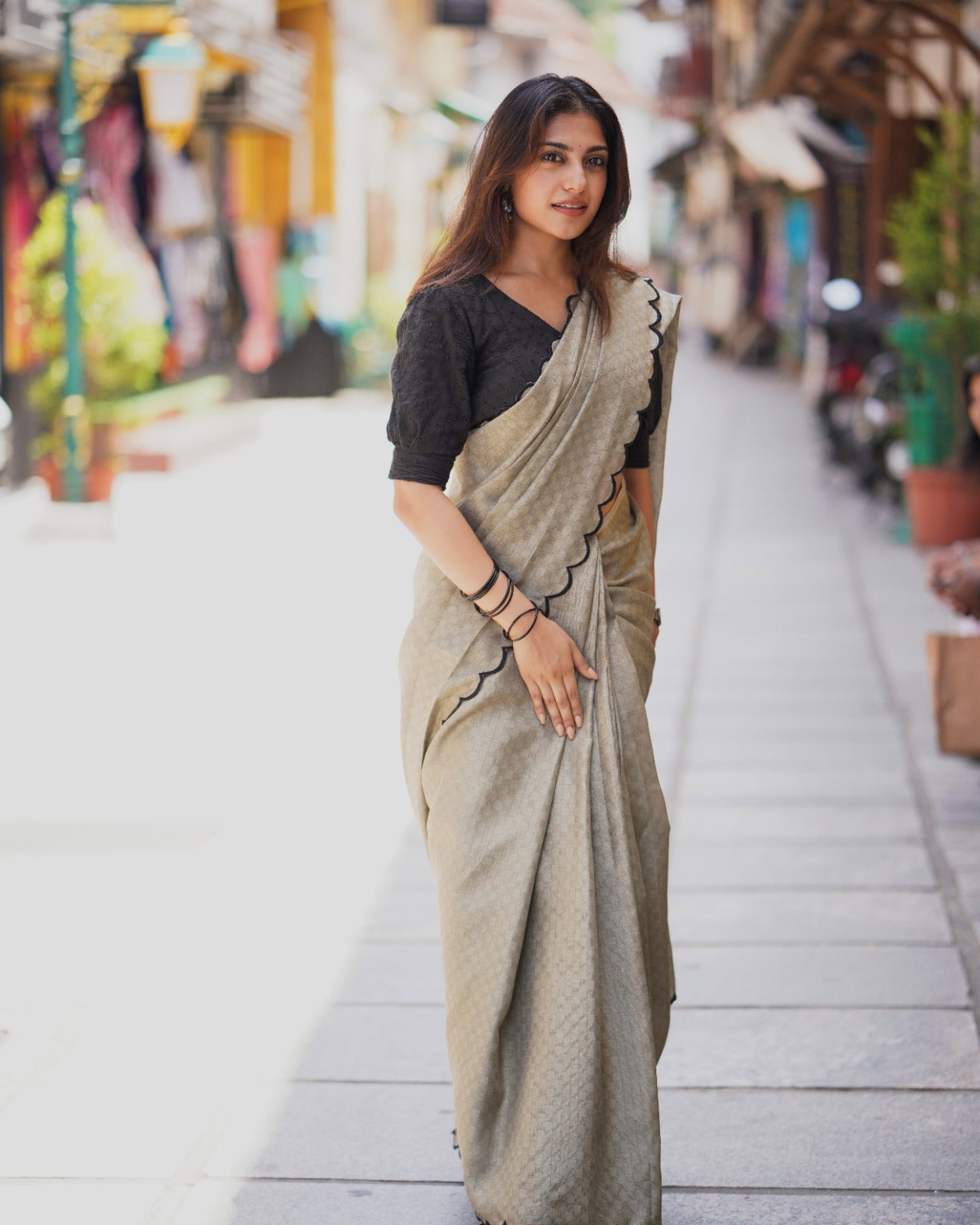 Gadhawal Chex With Arca Work Saree
