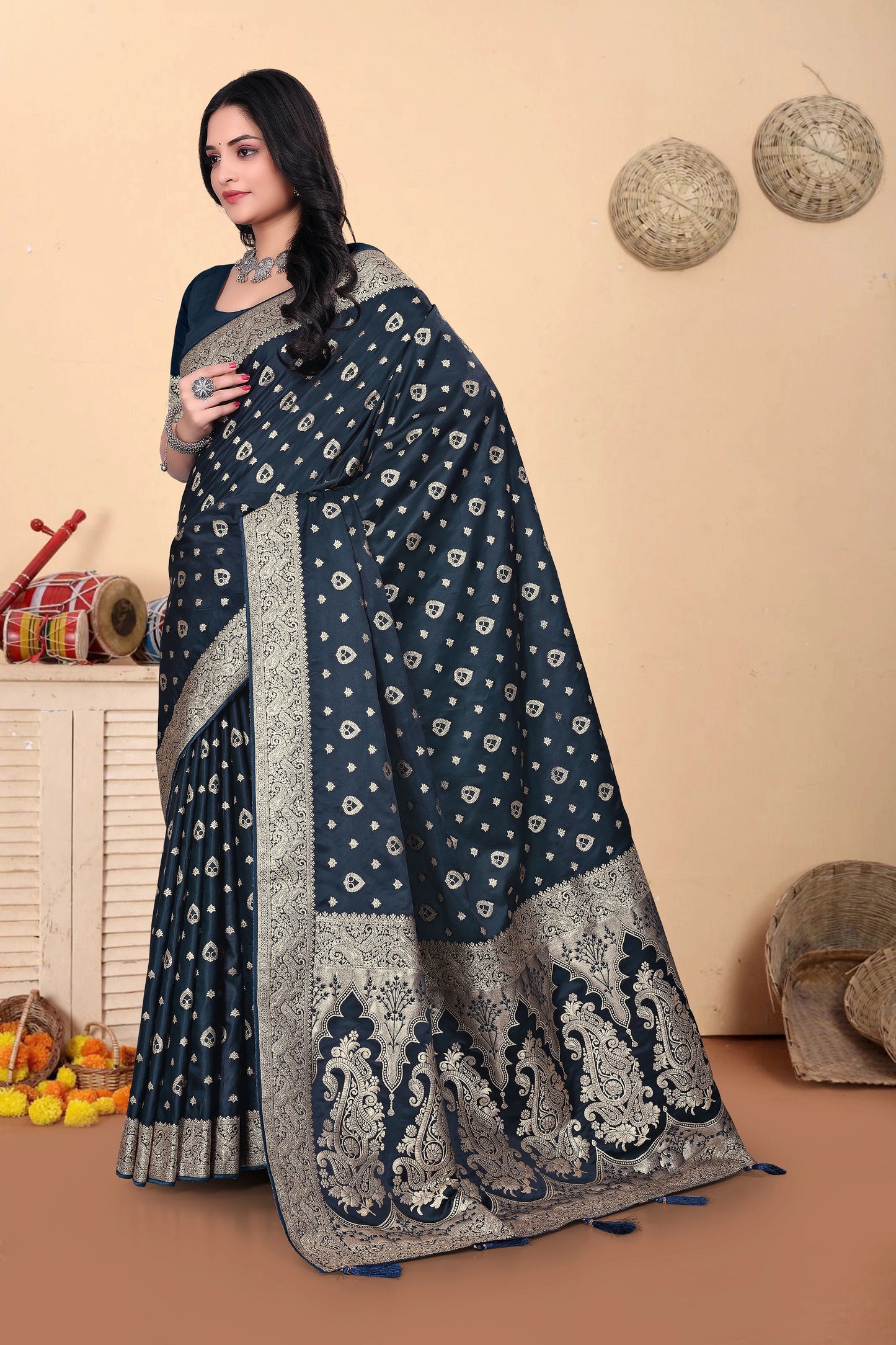 Banarasi Type Sartin Saree