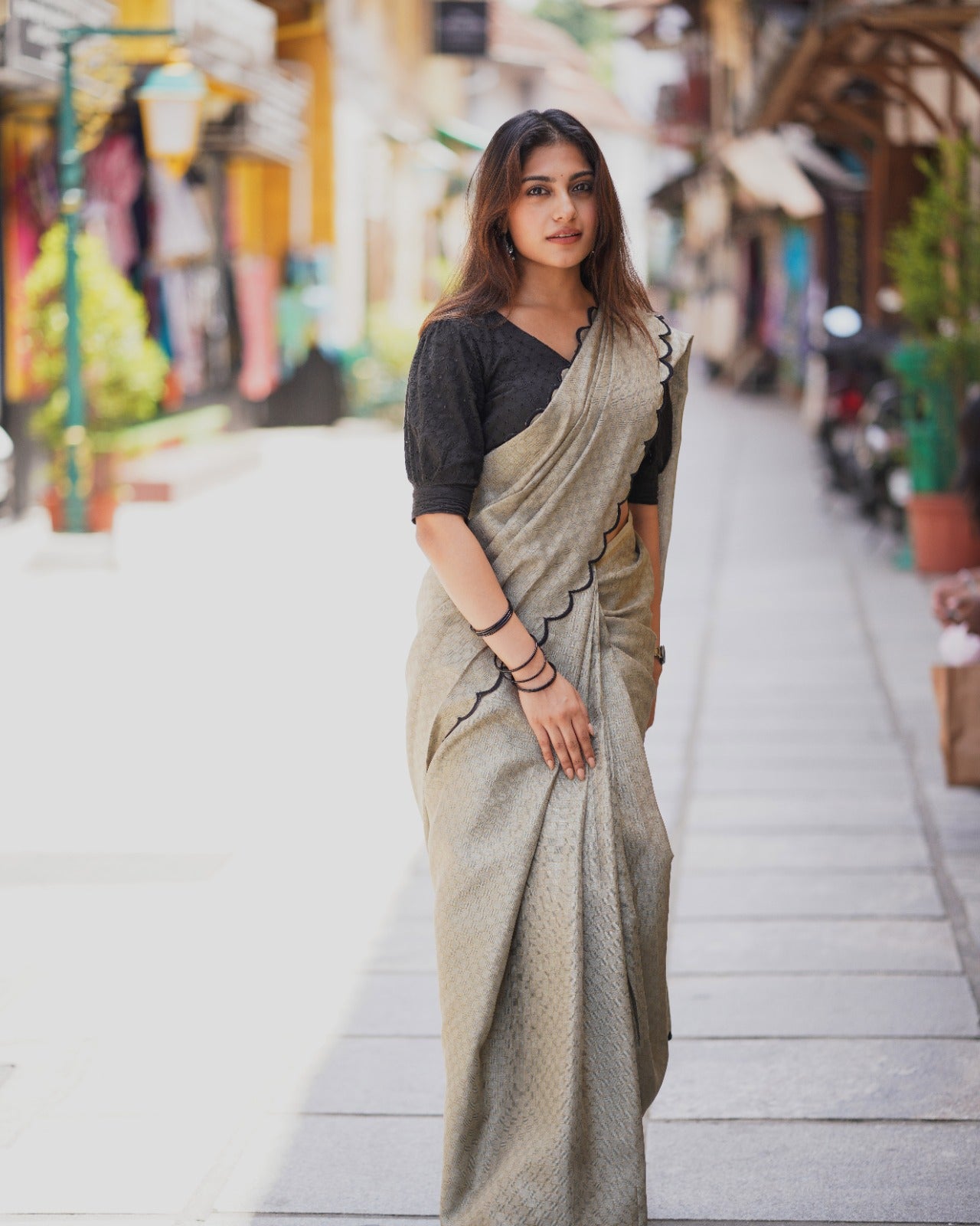 Gadhawal Chex With Arca Work Saree